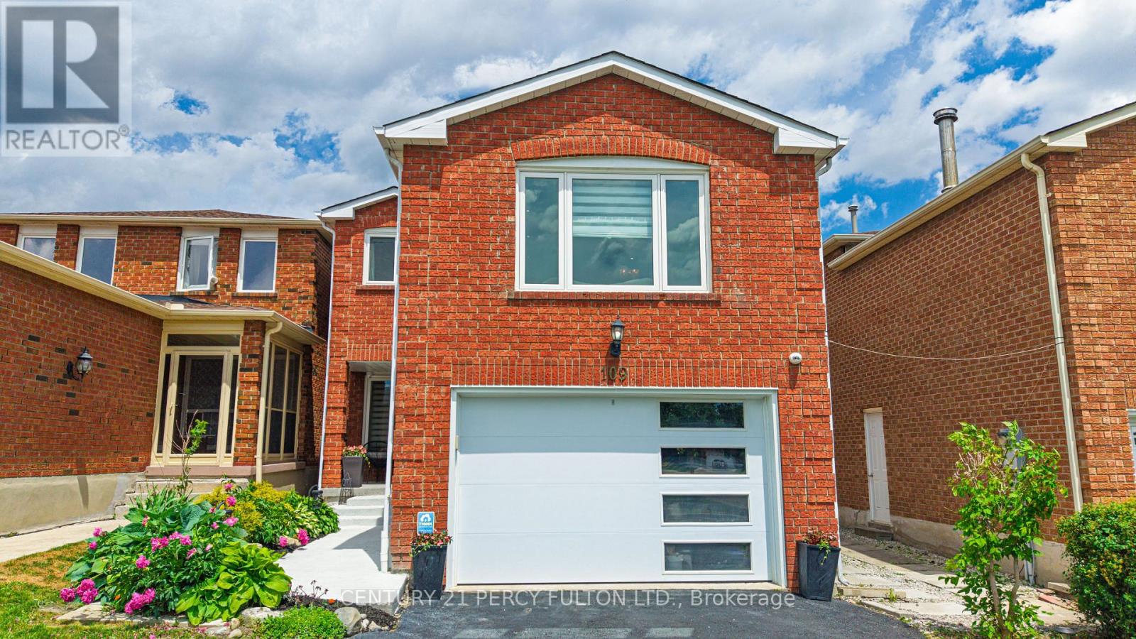 109 Woodcroft Lane, Vaughan, Ontario  L4L 6T2 - Photo 2 - N13736872