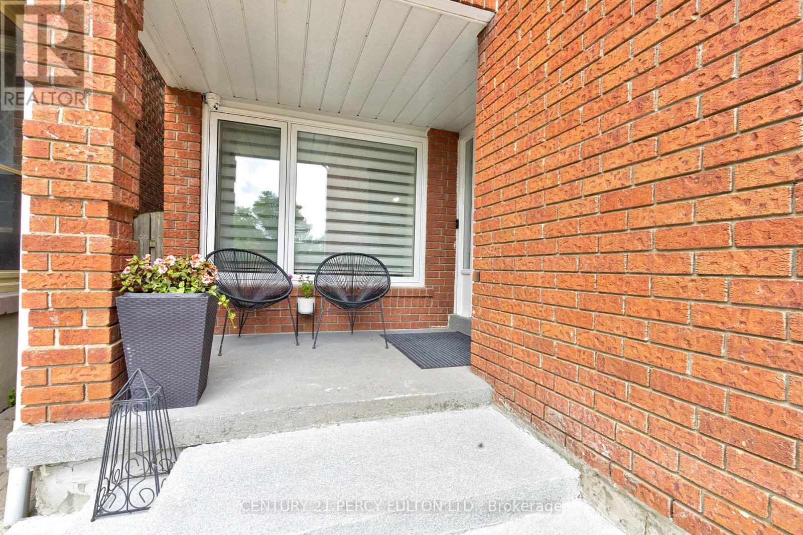 109 Woodcroft Lane, Vaughan, Ontario  L4L 6T2 - Photo 3 - N13736872