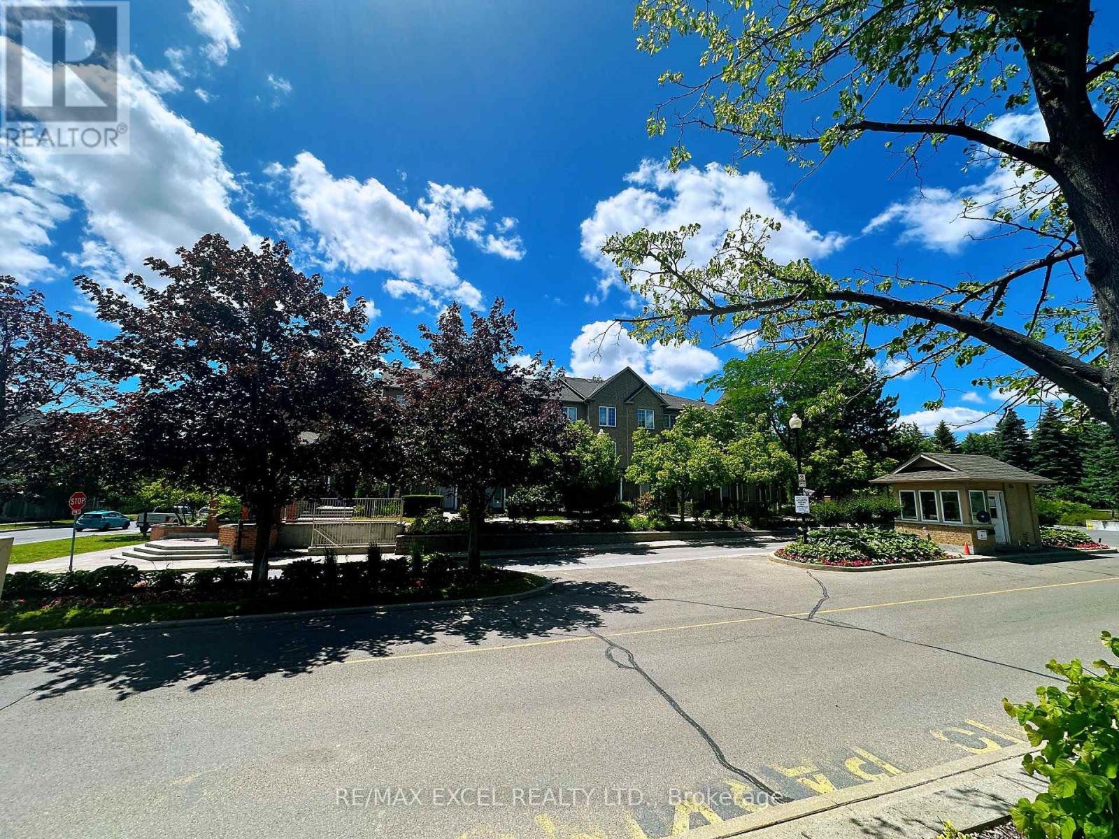 3 - 10 Cox Boulevard, Markham, Ontario  L3R 4G2 - Photo 5 - N13737004