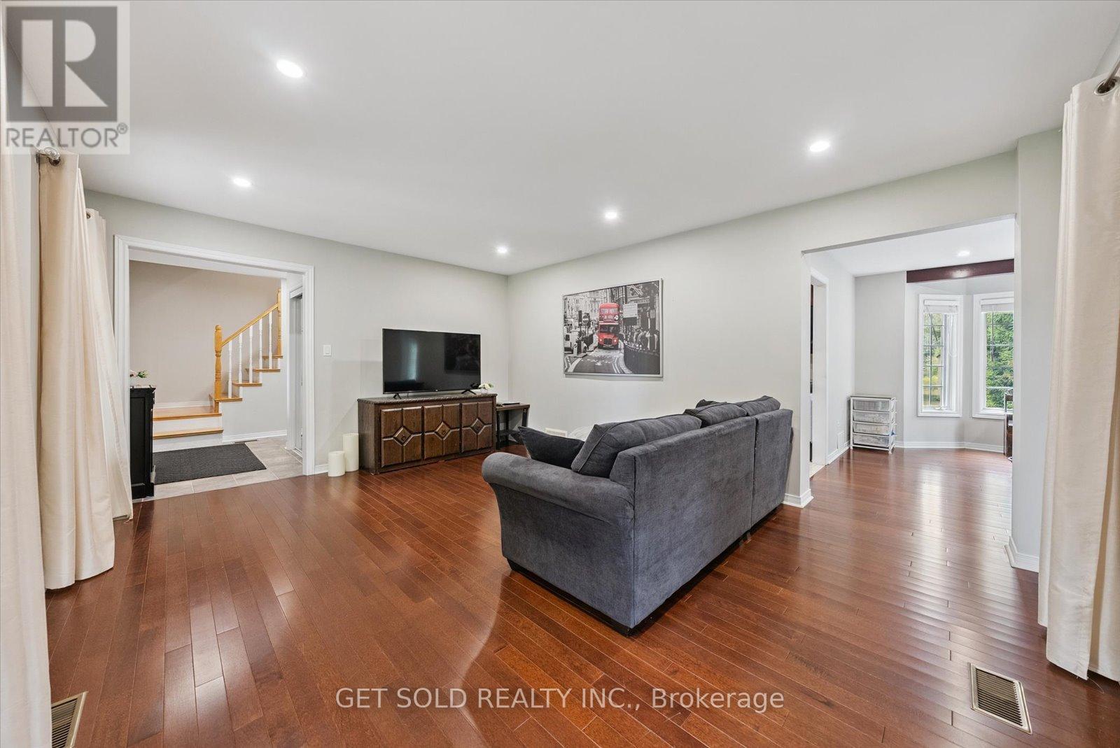 77 Simcoe Road, Ramara (Brechin), Ontario  L0K 1B0 - Photo 6 - S13737014
