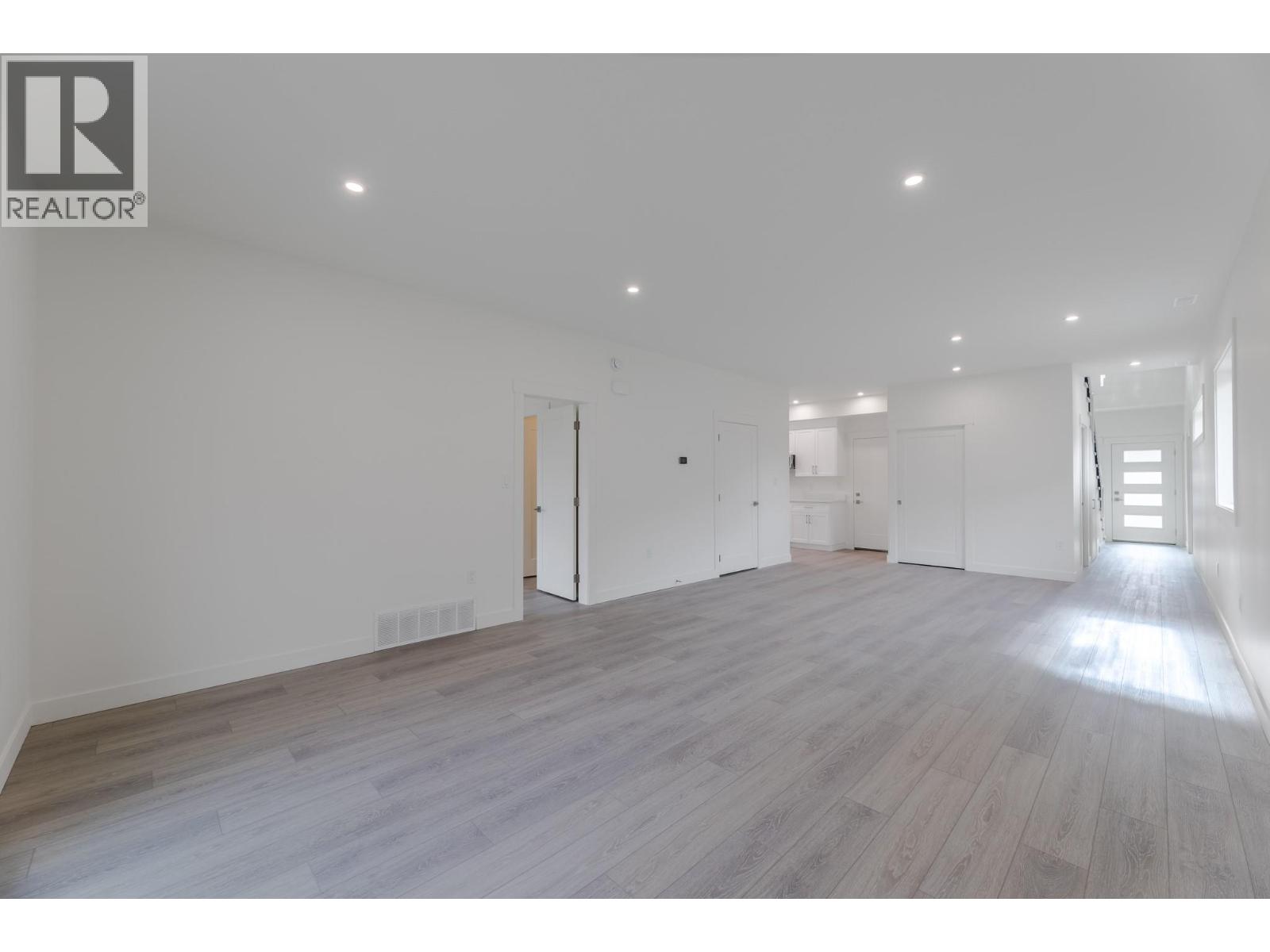 396 11th Avenue, Keremeos, British Columbia  V0X 1N3 - Photo 12 - 10399426