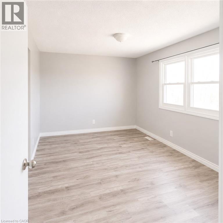 513 Quiet Place Unit# 3, Waterloo, Ontario  N2L 5L6 - Photo 12 - 40860059