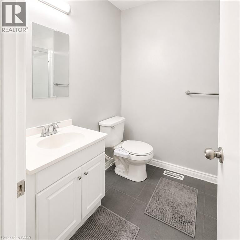 513 Quiet Place Unit# 3, Waterloo, Ontario  N2L 5L6 - Photo 4 - 40860059