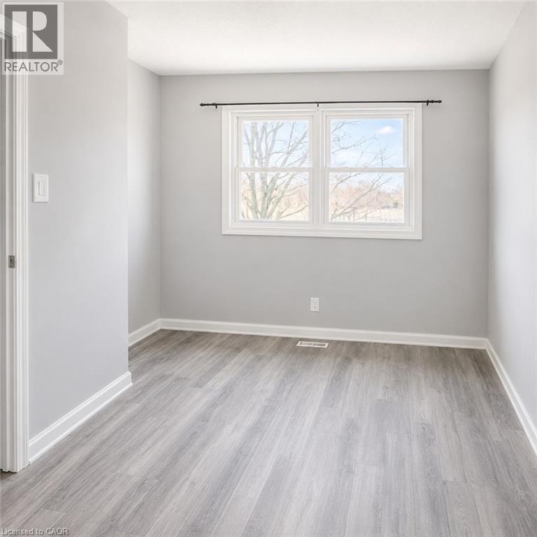 513 Quiet Place Unit# 3, Waterloo, Ontario  N2L 5L6 - Photo 5 - 40860059