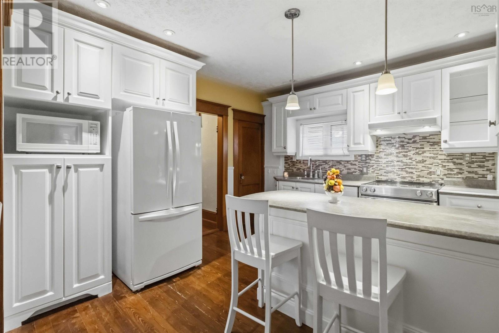 6296 Liverpool Street, Halifax, Nova Scotia  B3L 1X8 - Photo 4 - 202622199