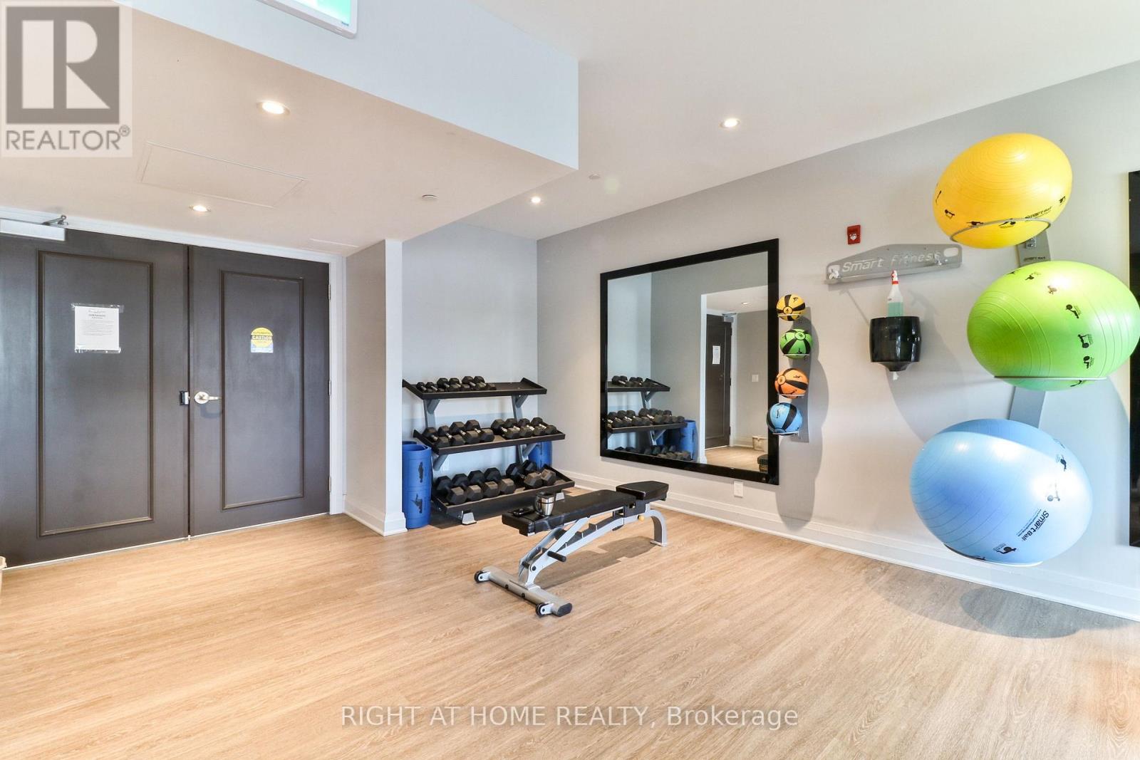 202 - 102 Grovewood Common, Oakville, Ontario  L6H 0X2 - Photo 11 - W13736896