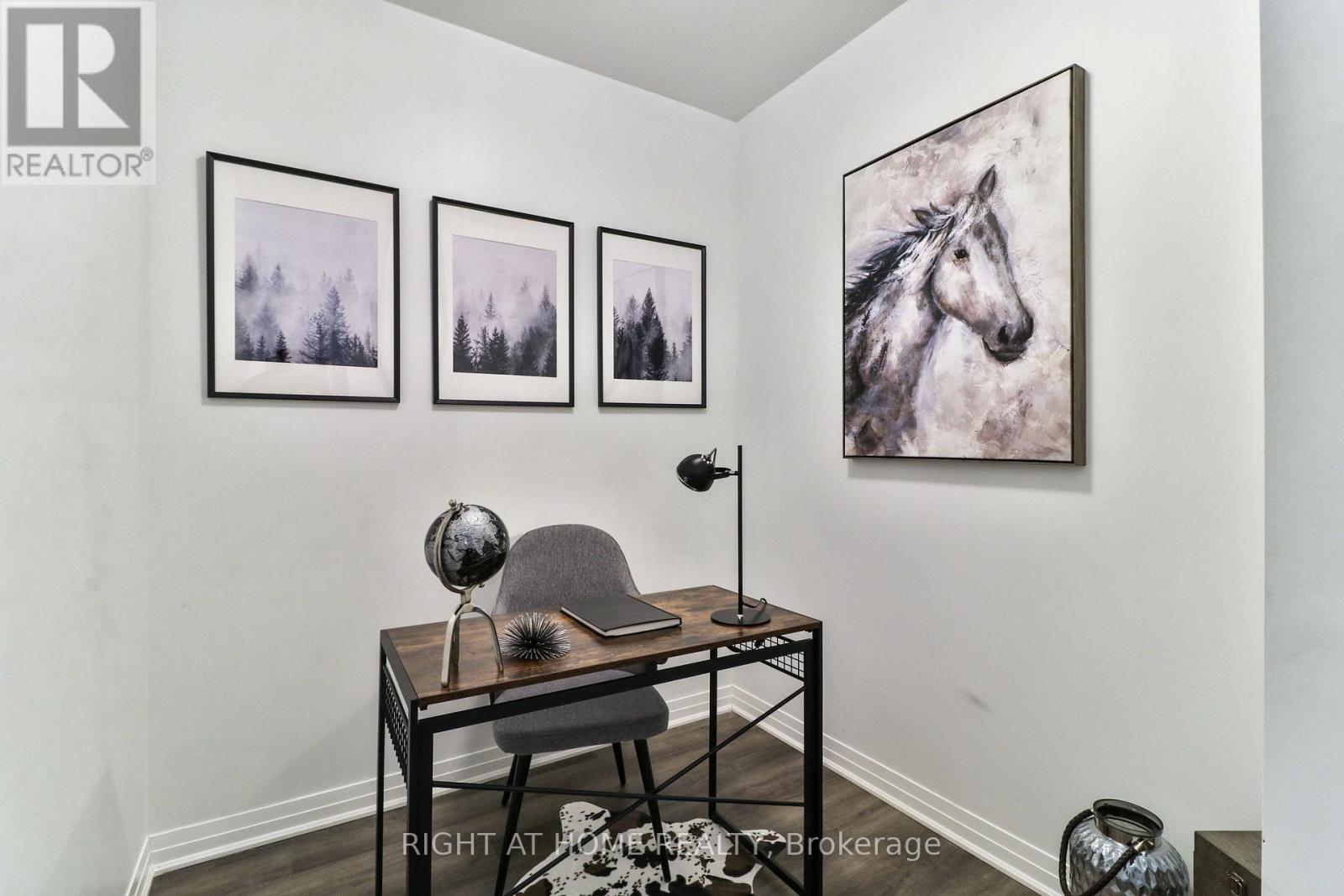 202 - 102 Grovewood Common, Oakville, Ontario  L6H 0X2 - Photo 6 - W13736896