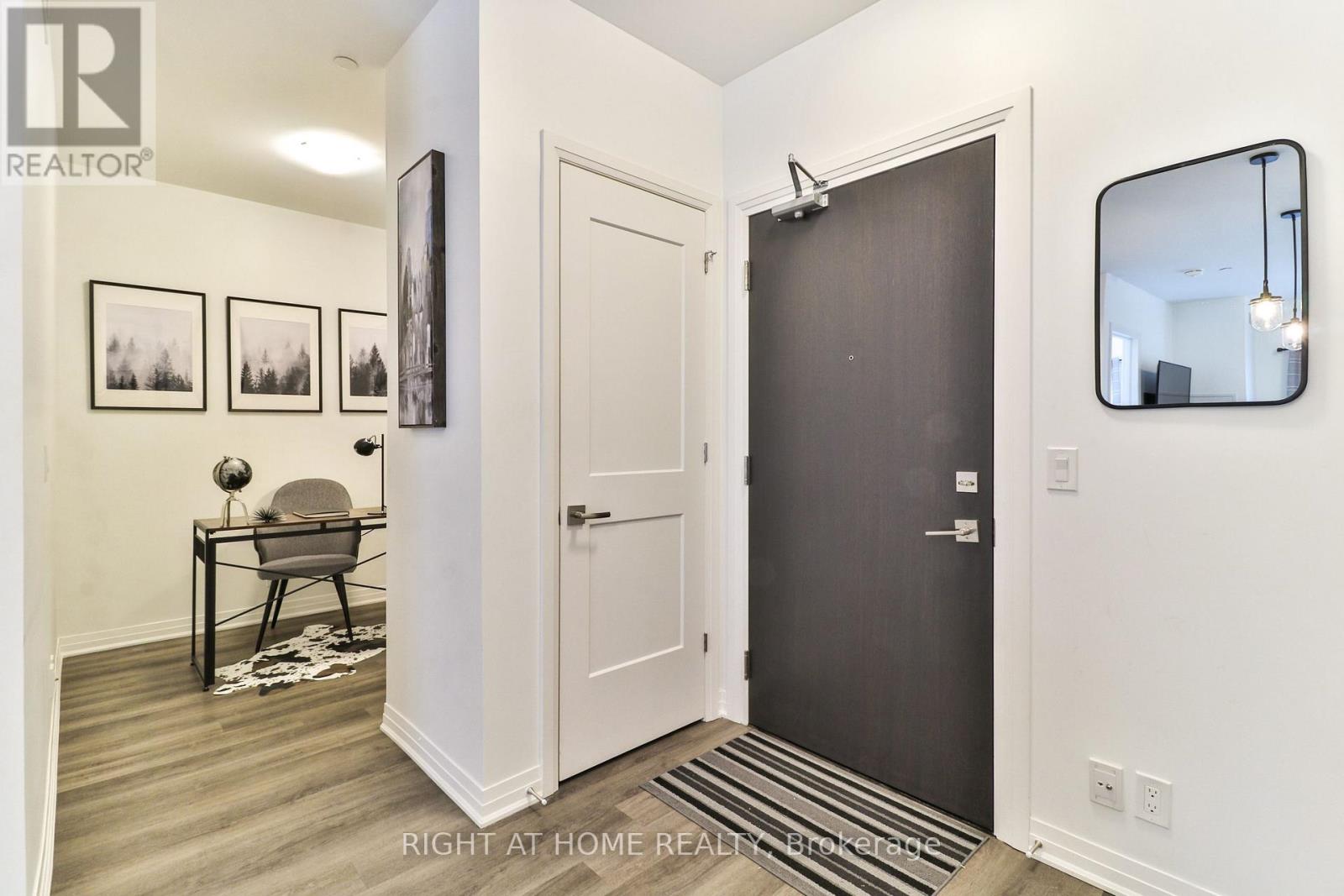 202 - 102 Grovewood Common, Oakville, Ontario  L6H 0X2 - Photo 8 - W13736896