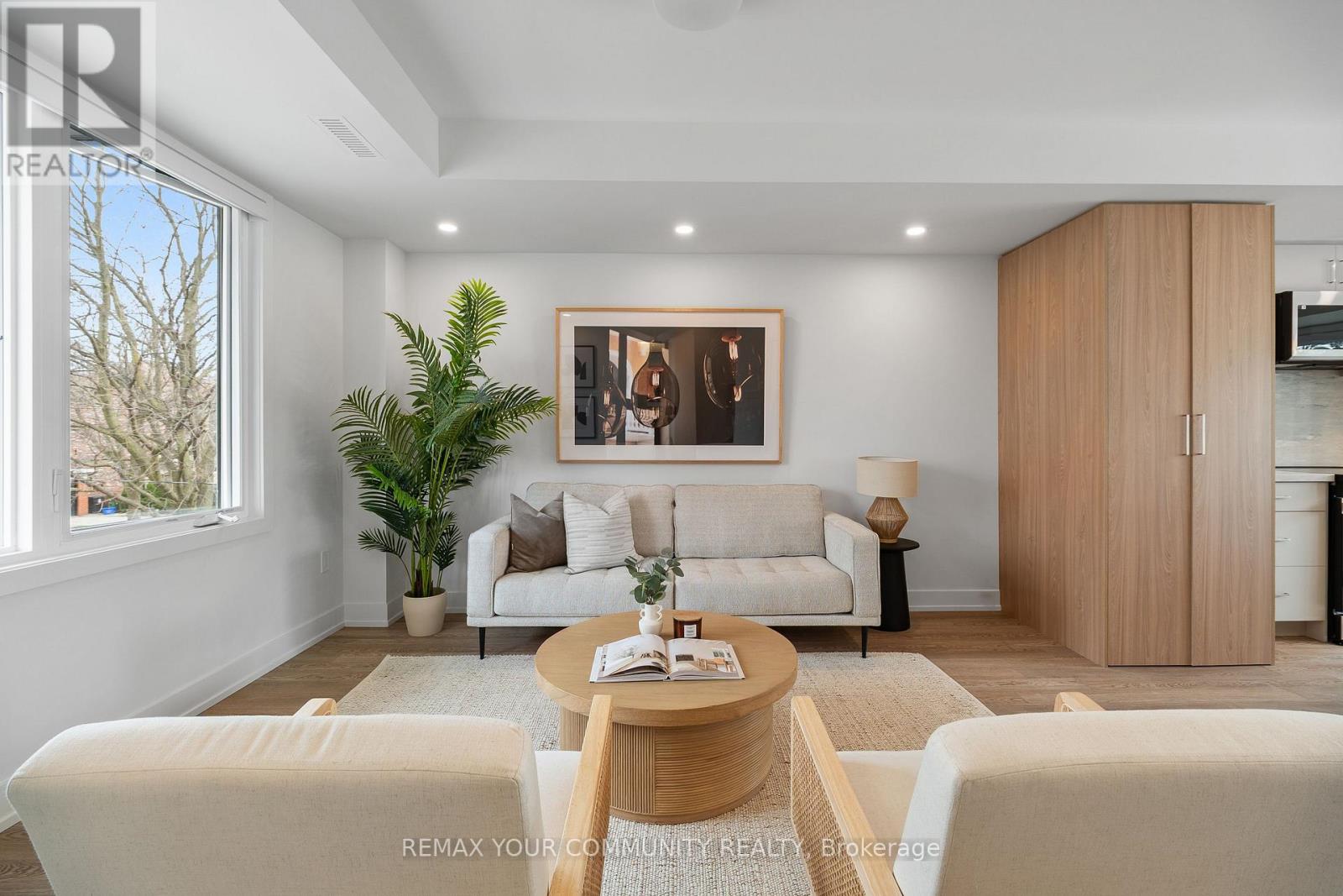 3 - 34 Poplar Avenue, Toronto, Ontario  M9B 3R4 - Photo 12 - W13736904