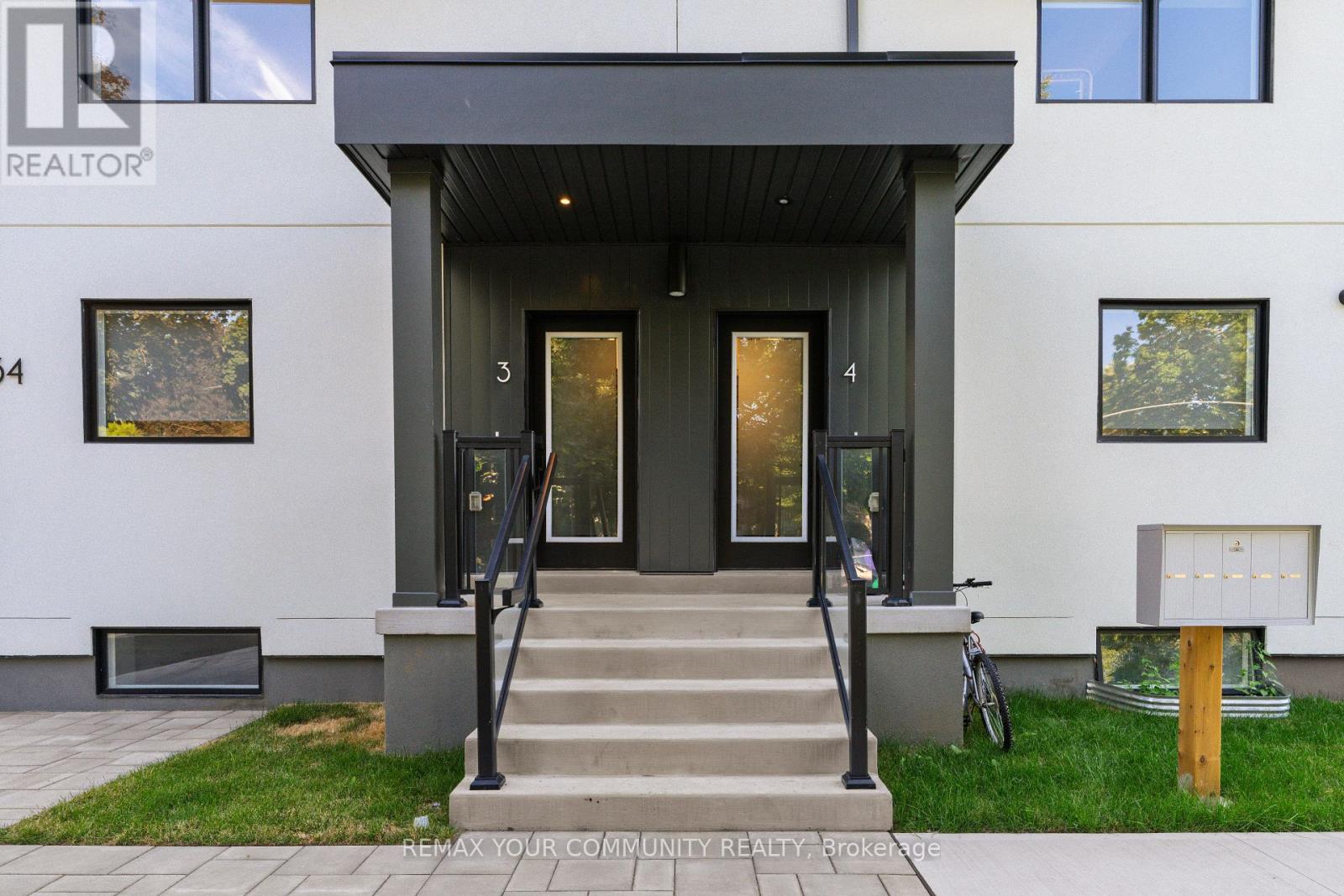 3 - 34 Poplar Avenue, Toronto, Ontario  M9B 3R4 - Photo 39 - W13736904