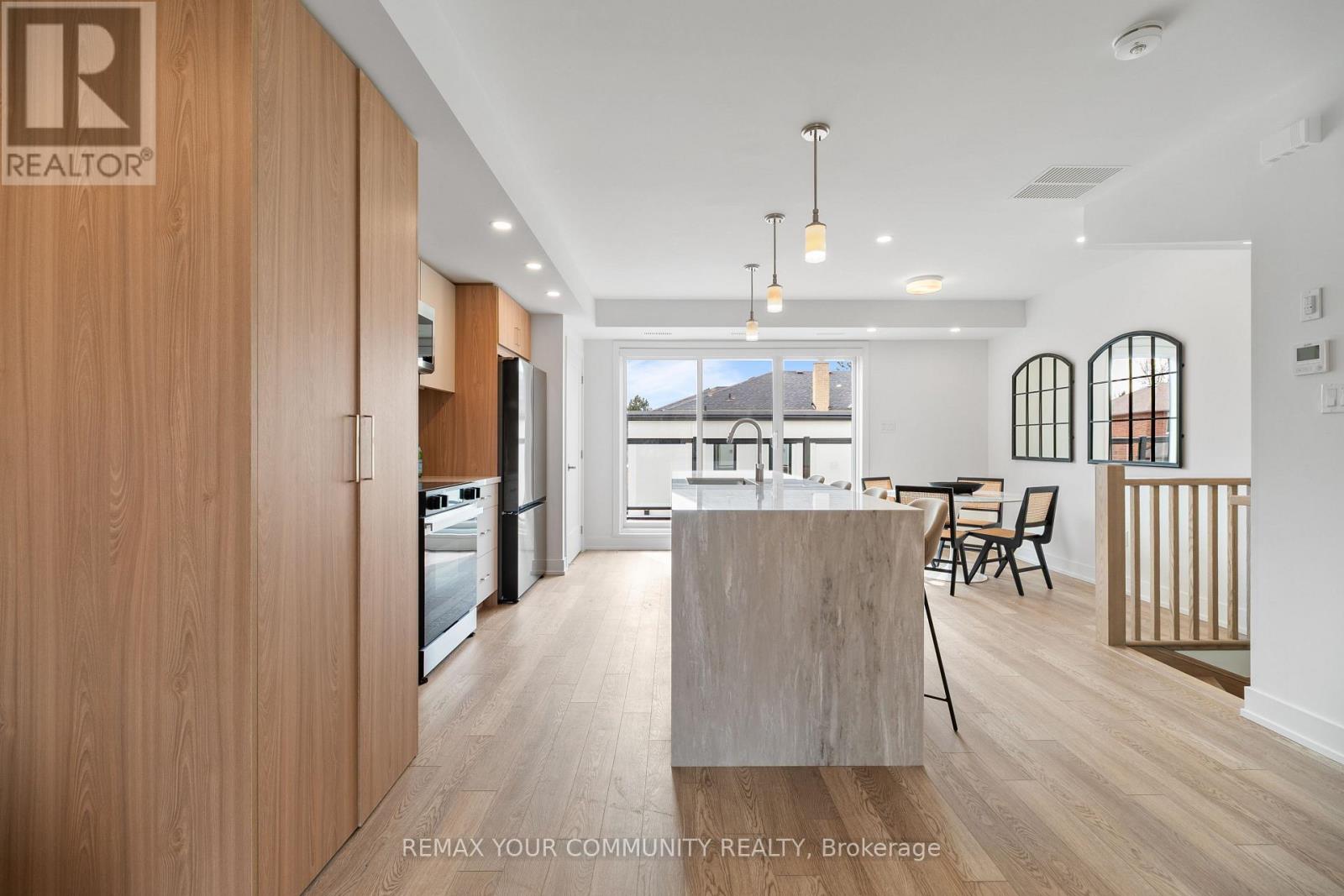 3 - 34 Poplar Avenue, Toronto, Ontario  M9B 3R4 - Photo 6 - W13736904