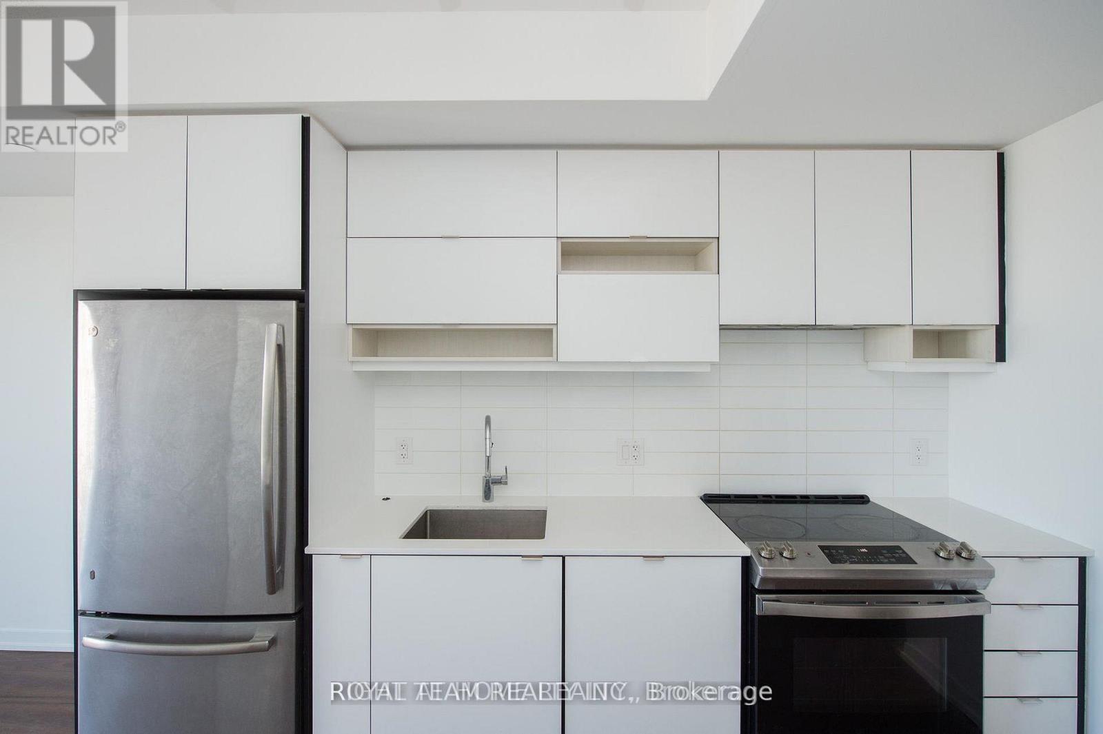 2507 - 4065 Confederation Parkway, Mississauga, Ontario  L5B 4N1 - Photo 12 - W13736936