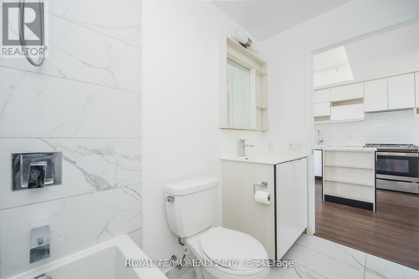 2507 - 4065 Confederation Parkway, Mississauga, Ontario  L5B 4N1 - Photo 8 - W13736936