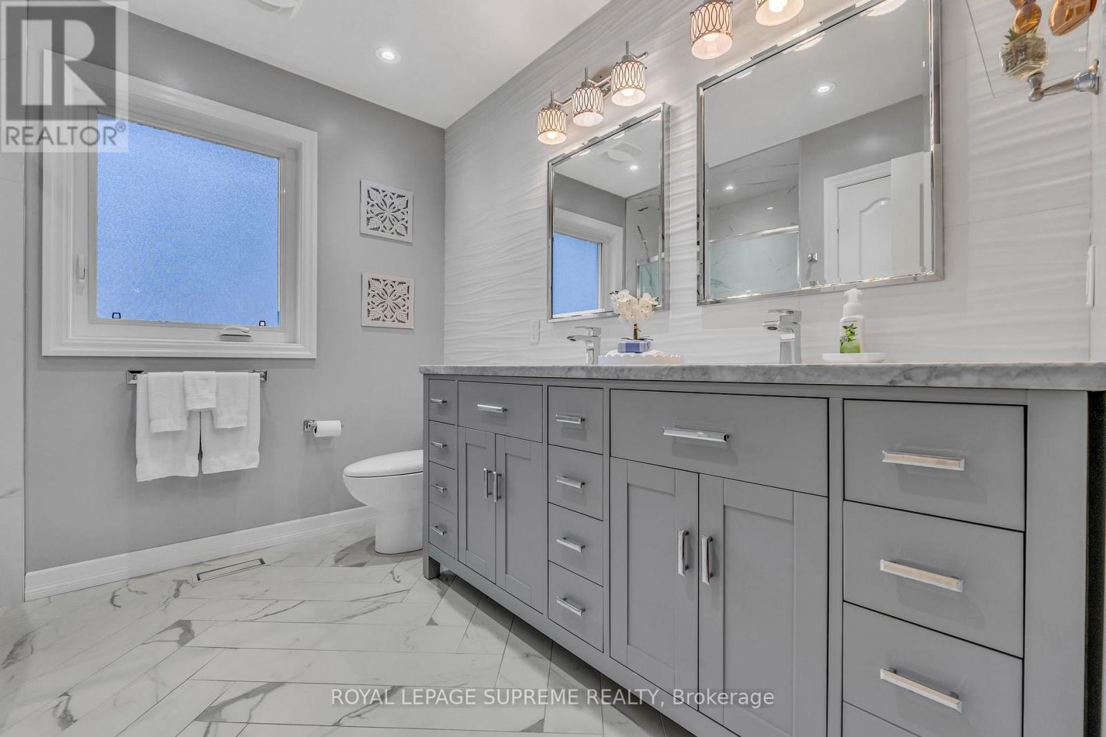2819 Duncairn Drive, Mississauga, Ontario  L5M 5C6 - Photo 25 - W13736966