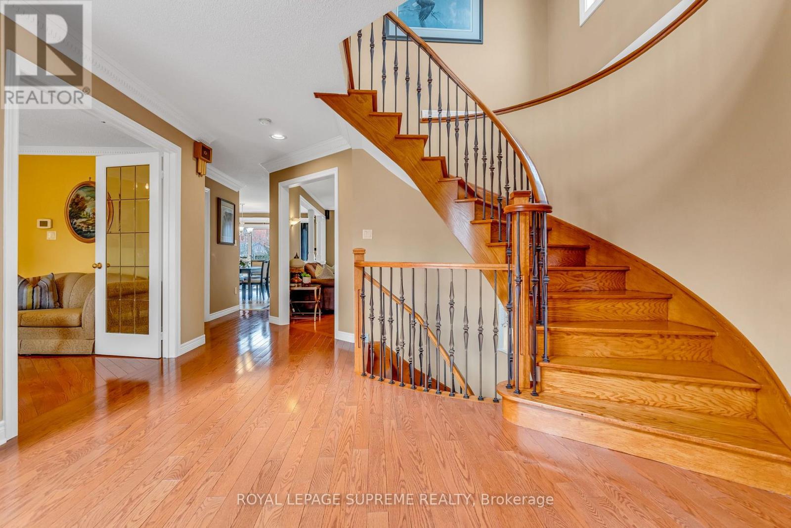 2819 Duncairn Drive, Mississauga, Ontario  L5M 5C6 - Photo 3 - W13736966