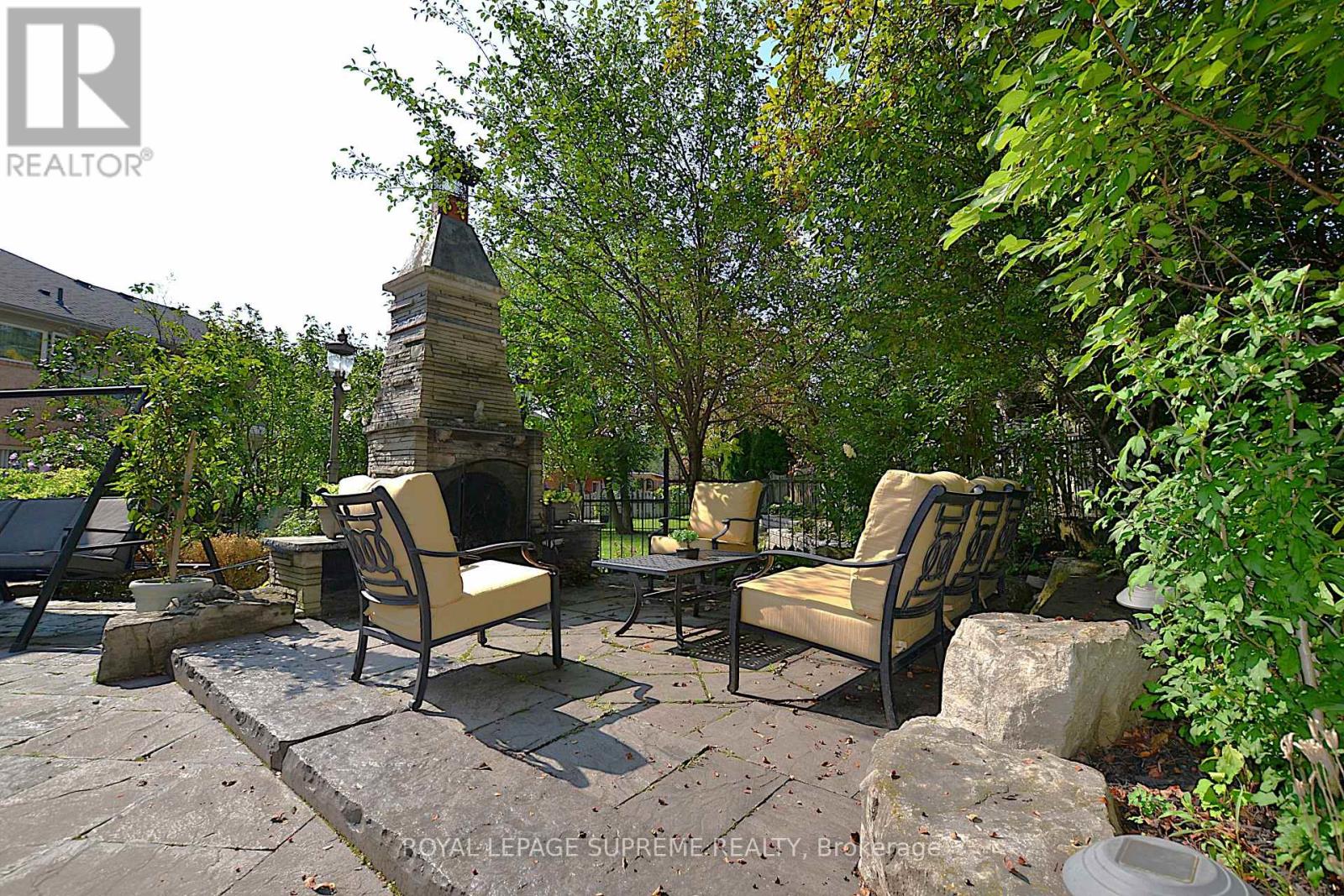 2819 Duncairn Drive, Mississauga, Ontario  L5M 5C6 - Photo 34 - W13736966
