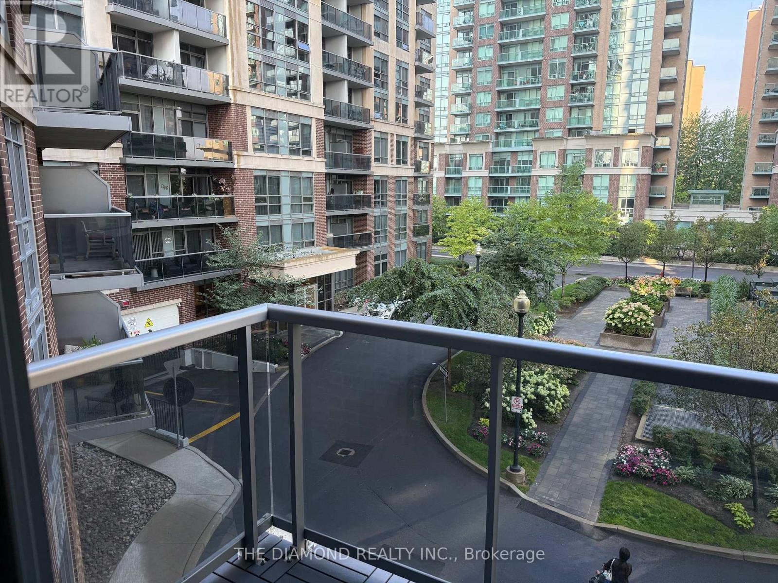 308 - 3 Michael Power Place, Toronto, Ontario M9A 0A2 - Photo 12 - W13736998