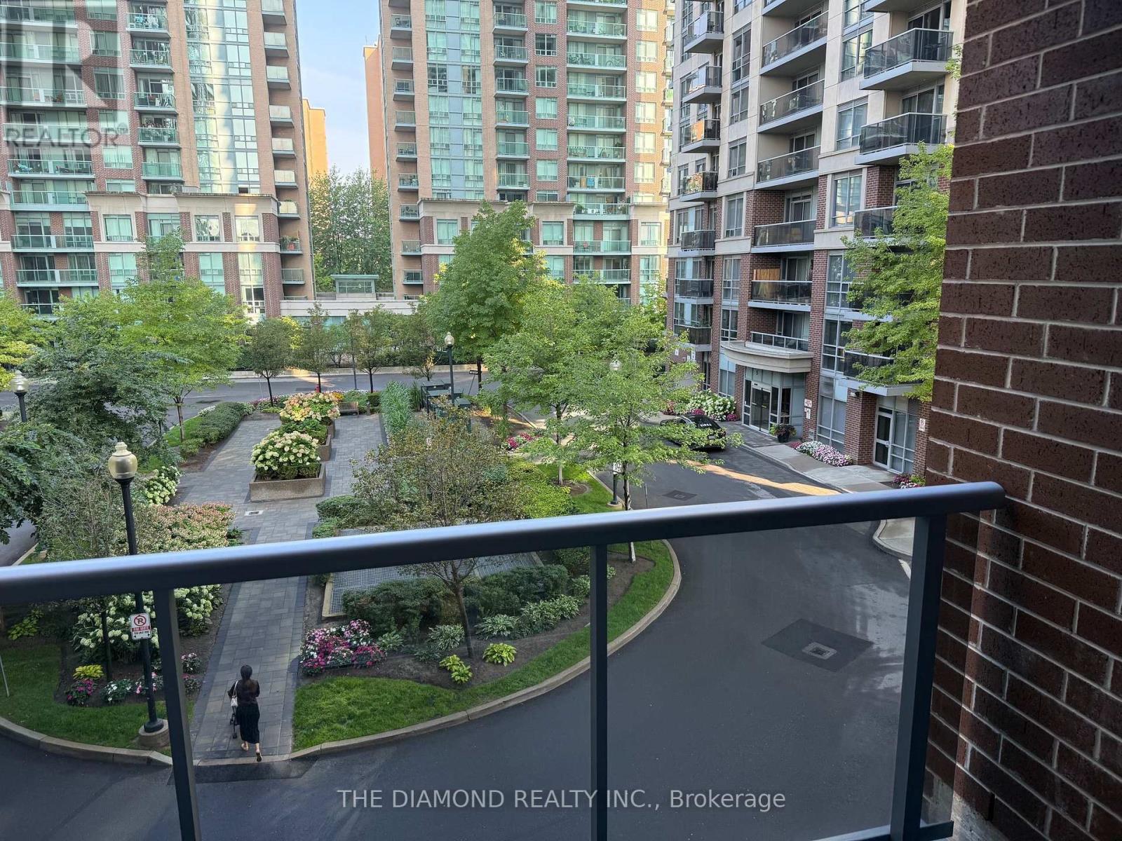 308 - 3 Michael Power Place, Toronto, Ontario M9A 0A2 - Photo 13 - W13736998