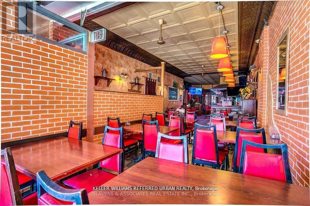 165 Roncesvalles Avenue, Toronto, Ontario  M6R 2L3 - Photo 12 - W13737000