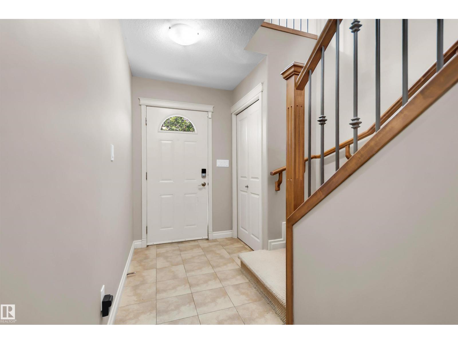 #5 5120 164 Av NW, Edmonton, Alberta  T5Y 0L7 - Photo 3 - E4506619