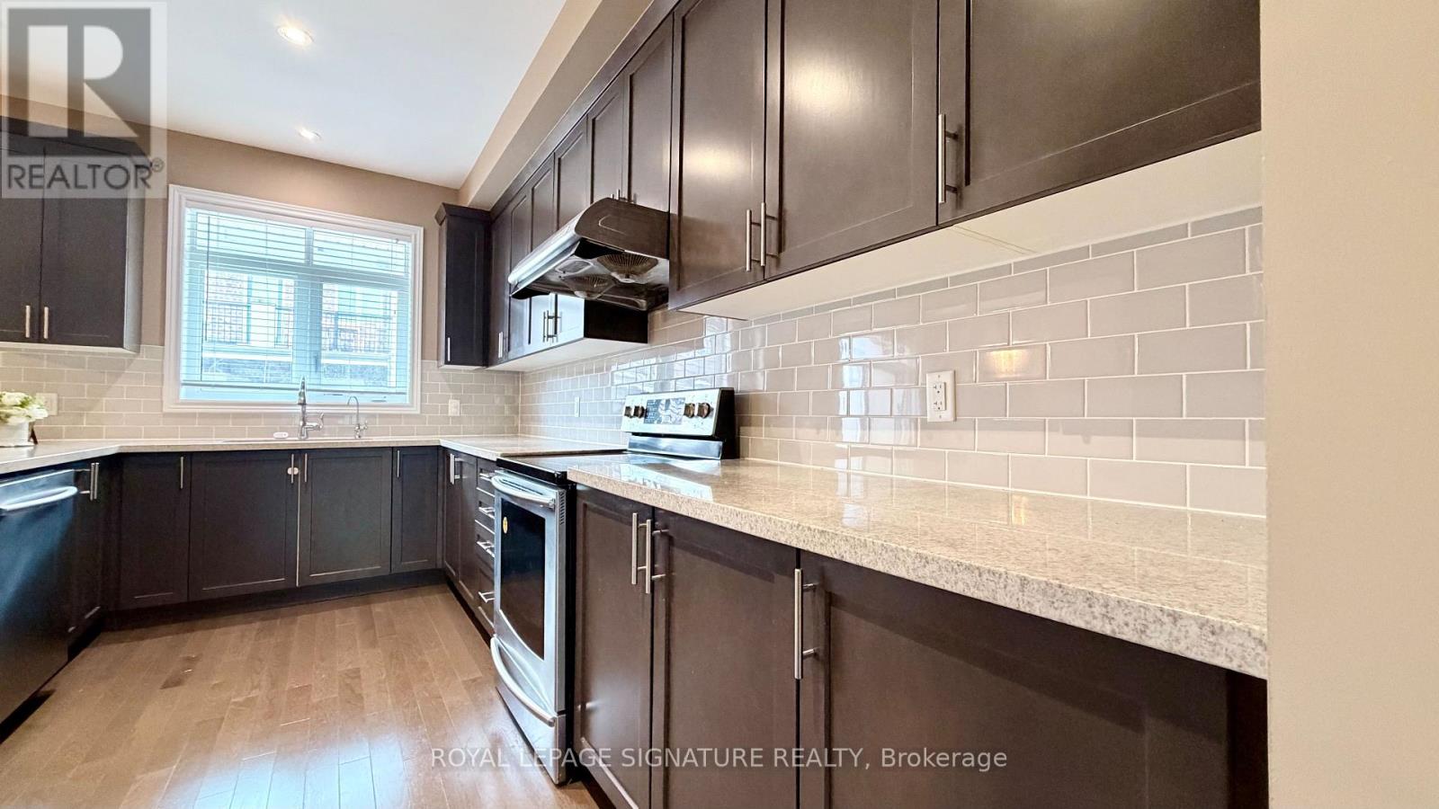 3050 Eberly Woods Drive, Oakville, Ontario  L6M 0T5 - Photo 15 - W13735296