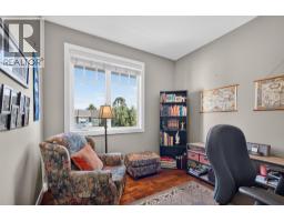 1394 Glenview Avenue, Kelowna, British Columbia  V1Y 9R8 - Photo 24 - 10395620