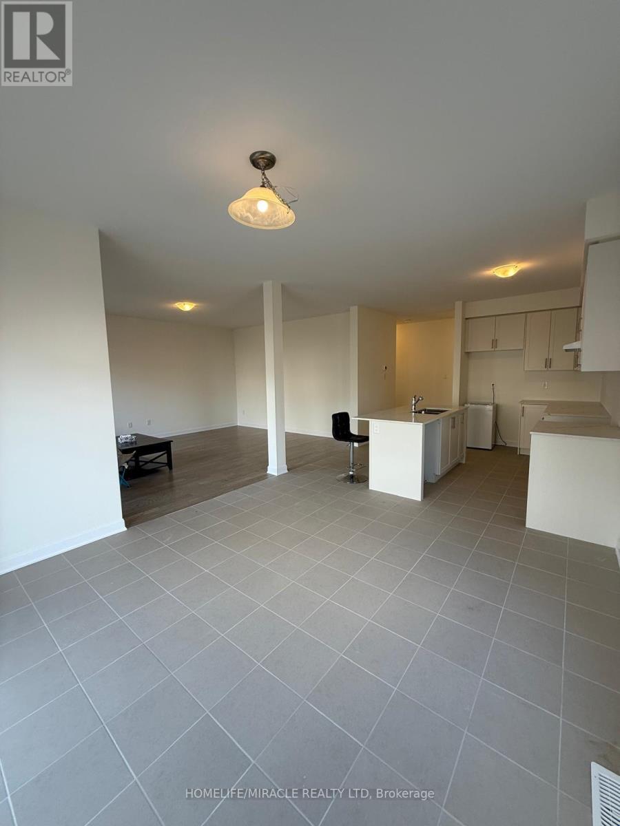 35 Royal Oak Crescent, Loyalist, Ontario  K0H 1G0 - Photo 14 - X13736970