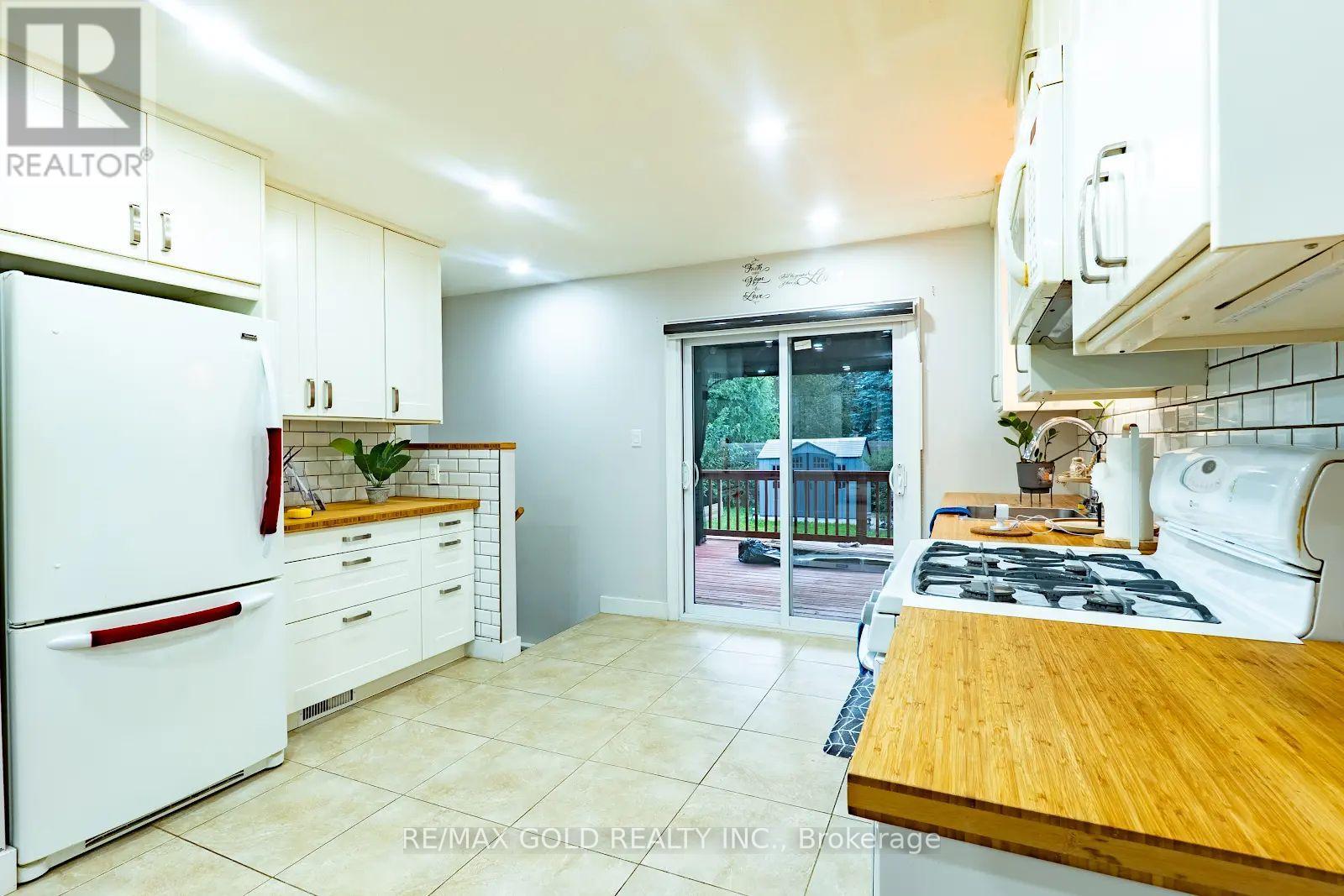 16 Braden Avenue, Welland, Ontario  L3C 2R7 - Photo 6 - X13736816