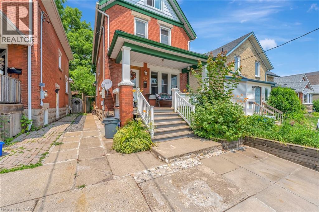 42 Shanley Street, Kitchener, Ontario  N2H 5N0 - Photo 3 - 40860114