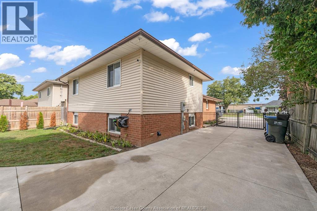 231 St. Arnaud, Amherstburg, Ontario  N9V 2P2 - Photo 3 - 26021446