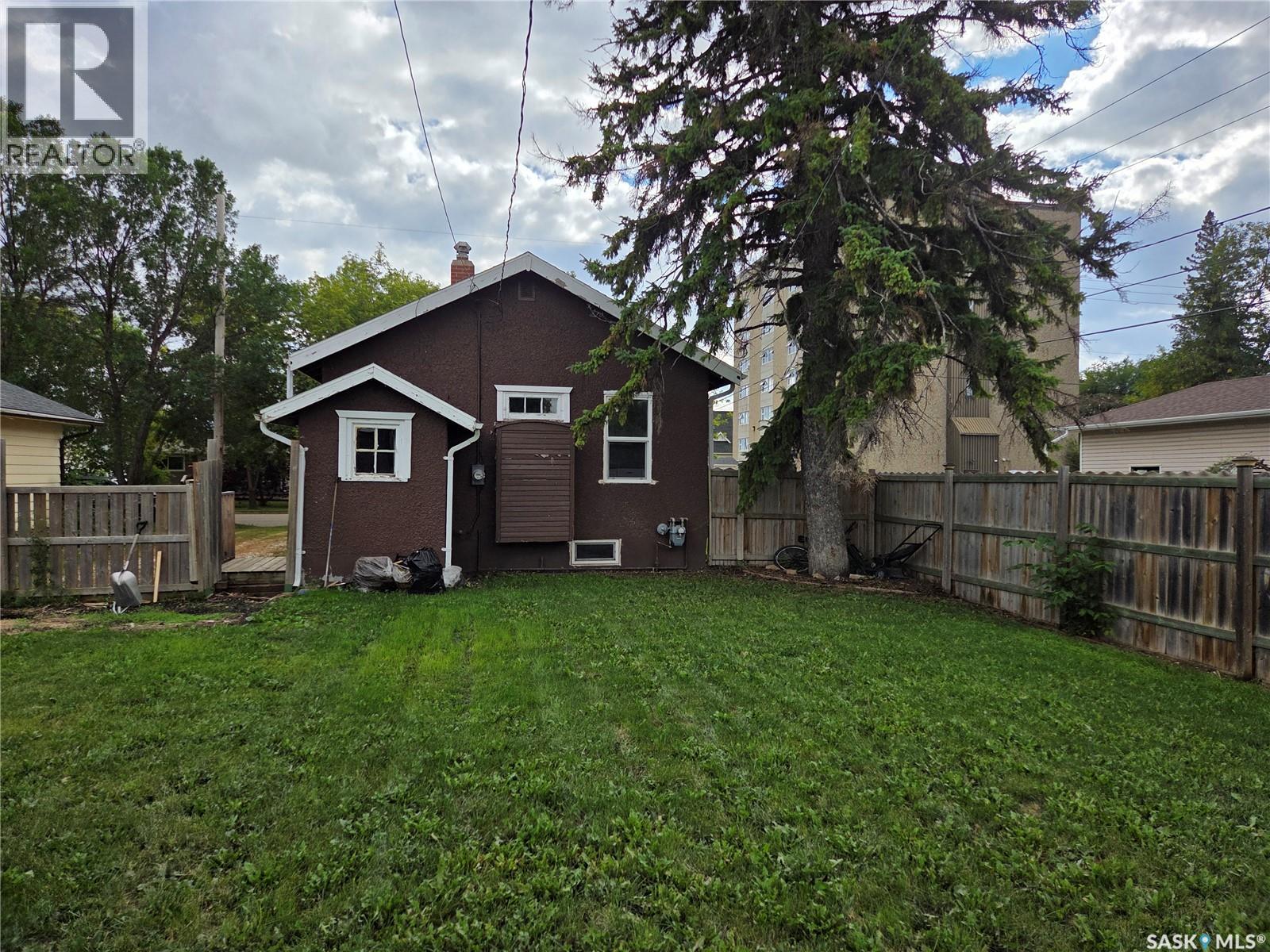 1001 104th Avenue, Tisdale, Saskatchewan  S0E 1T0 - Photo 1 - SK047320