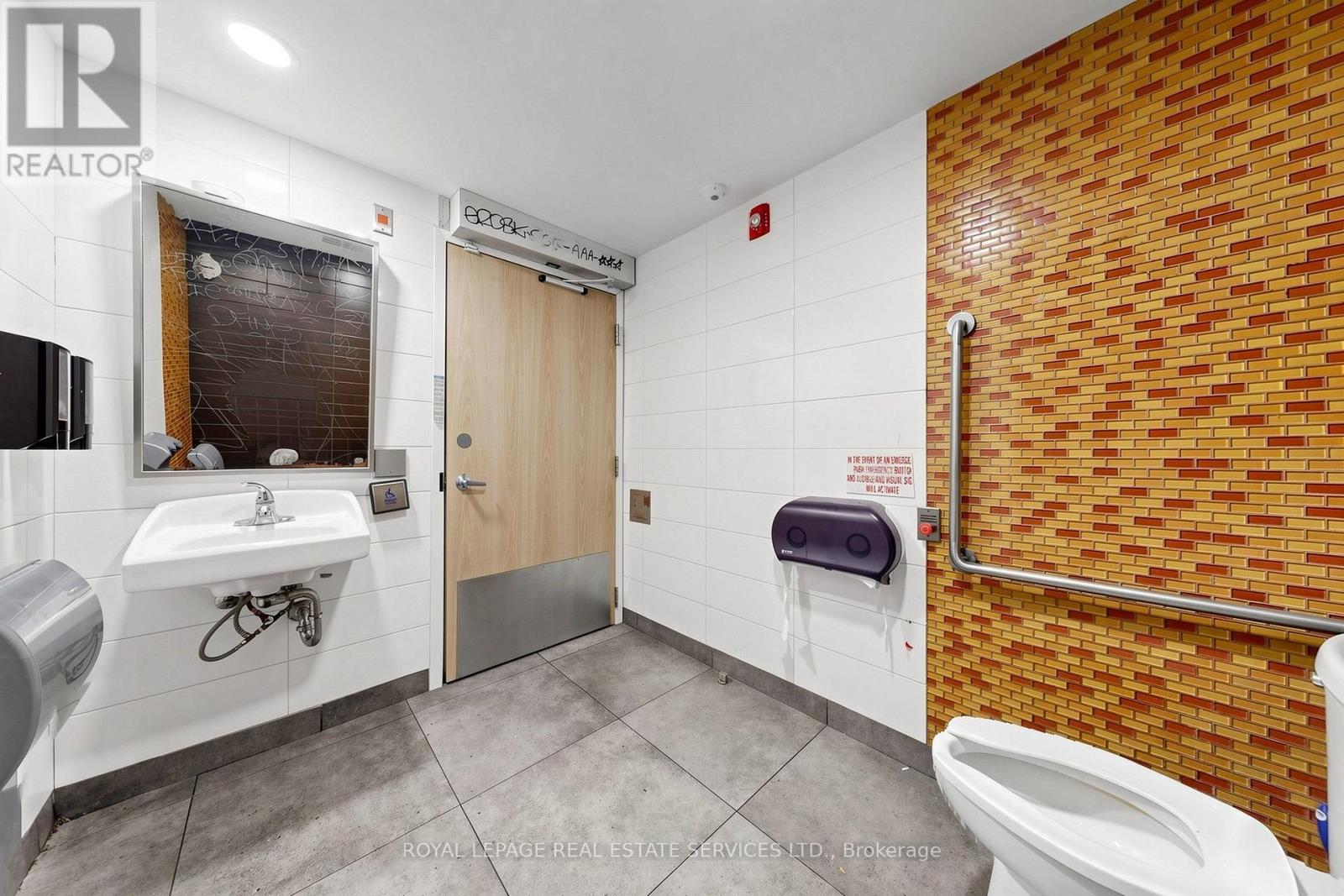 500 Bloor Street W, Toronto, Ontario  M5S 1Y3 - Photo 42 - C13735176