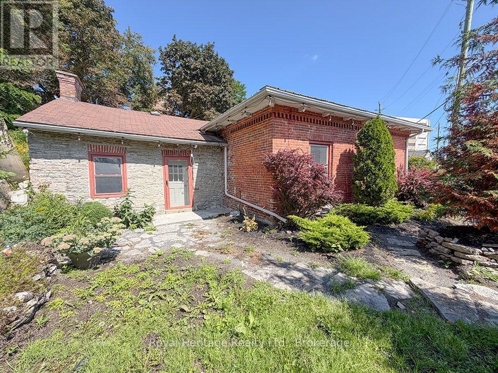 6 Willard Street, Belleville, Ontario  K8P 1C5 - Photo 1 - X13736090
