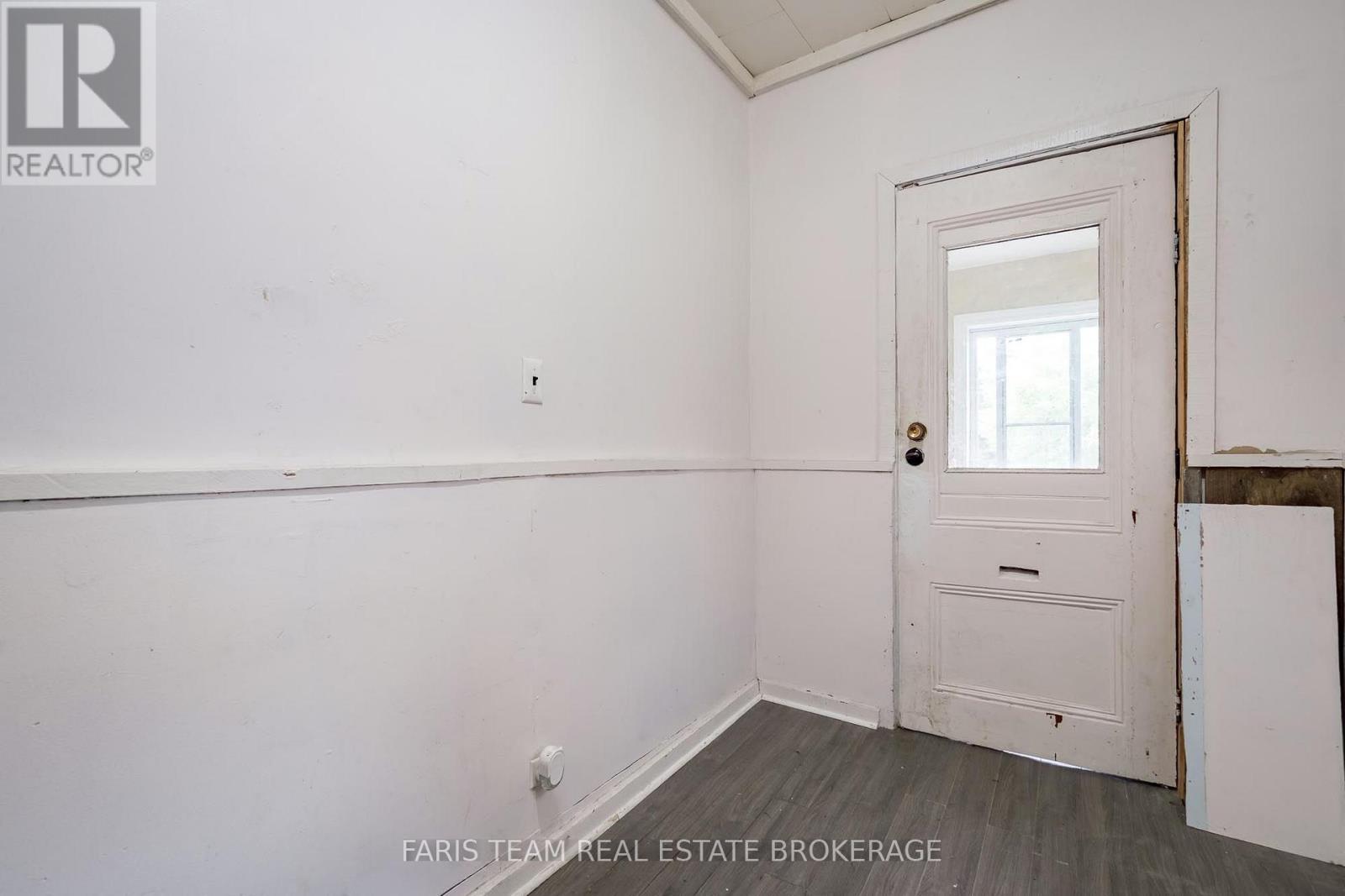 116 Albert Street S, Orillia, Ontario  L3V 5L2 - Photo 4 - S13657948