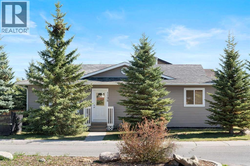 1198 Kildeer Close, Didsbury, Alberta  T0M 0W0 - Photo 1 - A2341194