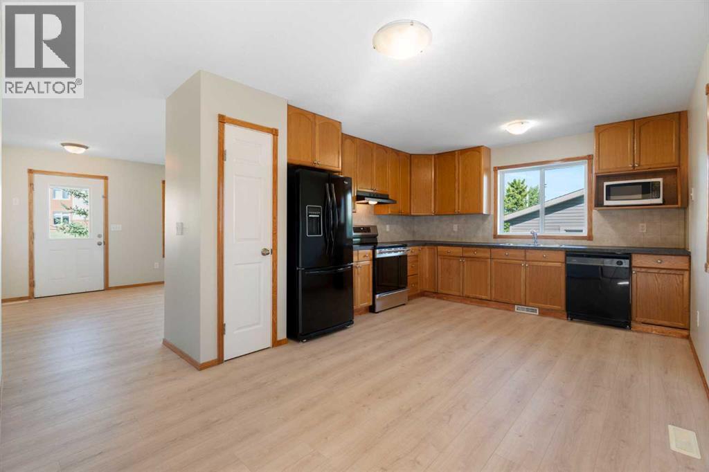 1198 Kildeer Close, Didsbury, Alberta  T0M 0W0 - Photo 15 - A2341194