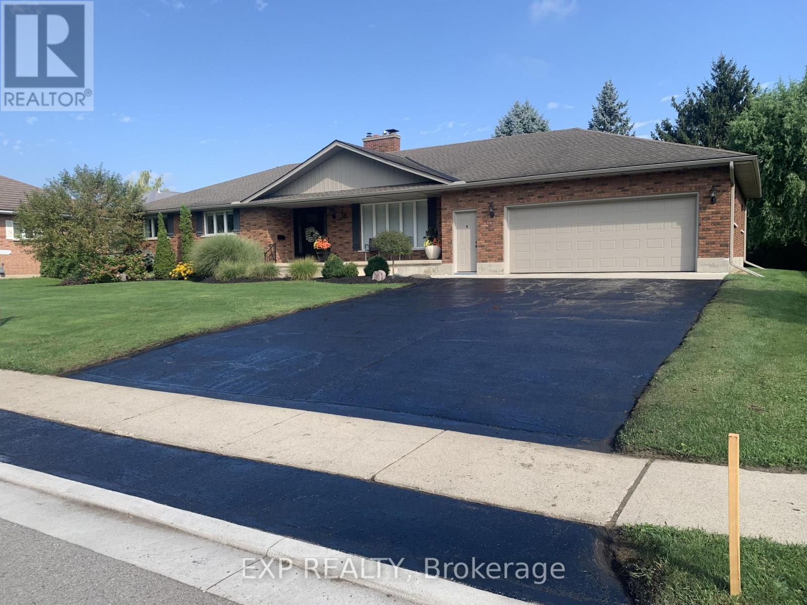 18 Fath Avenue, Aylmer, Ontario  N5H 1V8 - Photo 1 - X13737058