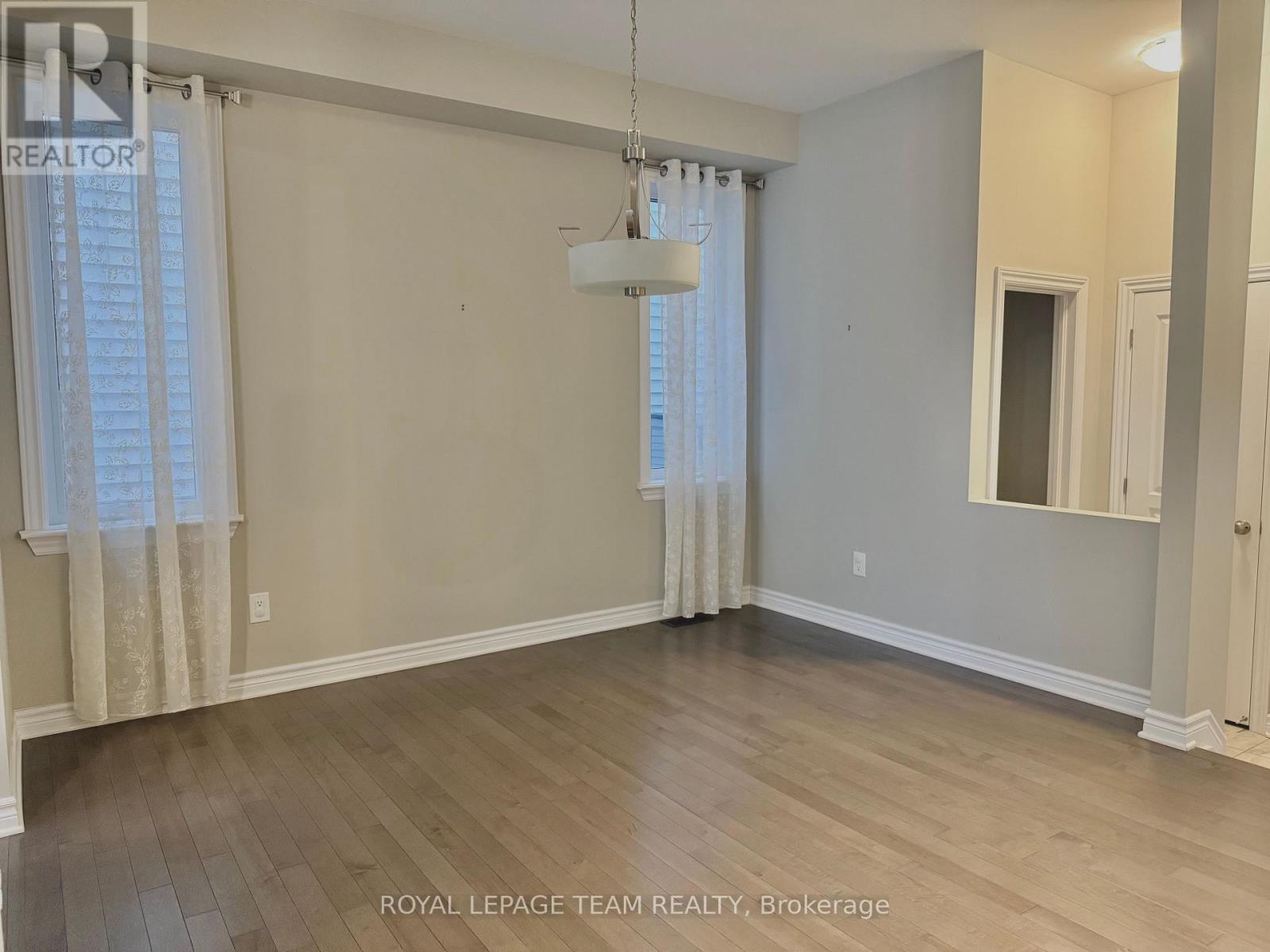 82 Warrior Street, Ottawa, Ontario K2V 0M2 - Photo 11 - X13737100