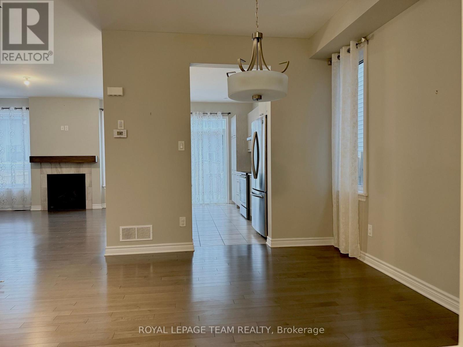 82 Warrior Street, Ottawa, Ontario K2V 0M2 - Photo 12 - X13737100