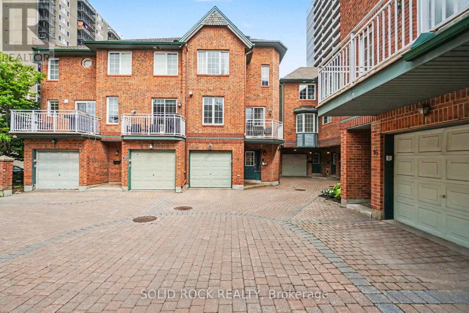 5 Beckington Private, Ottawa, Ontario K2P 2N5 - Photo 2 - X13737144