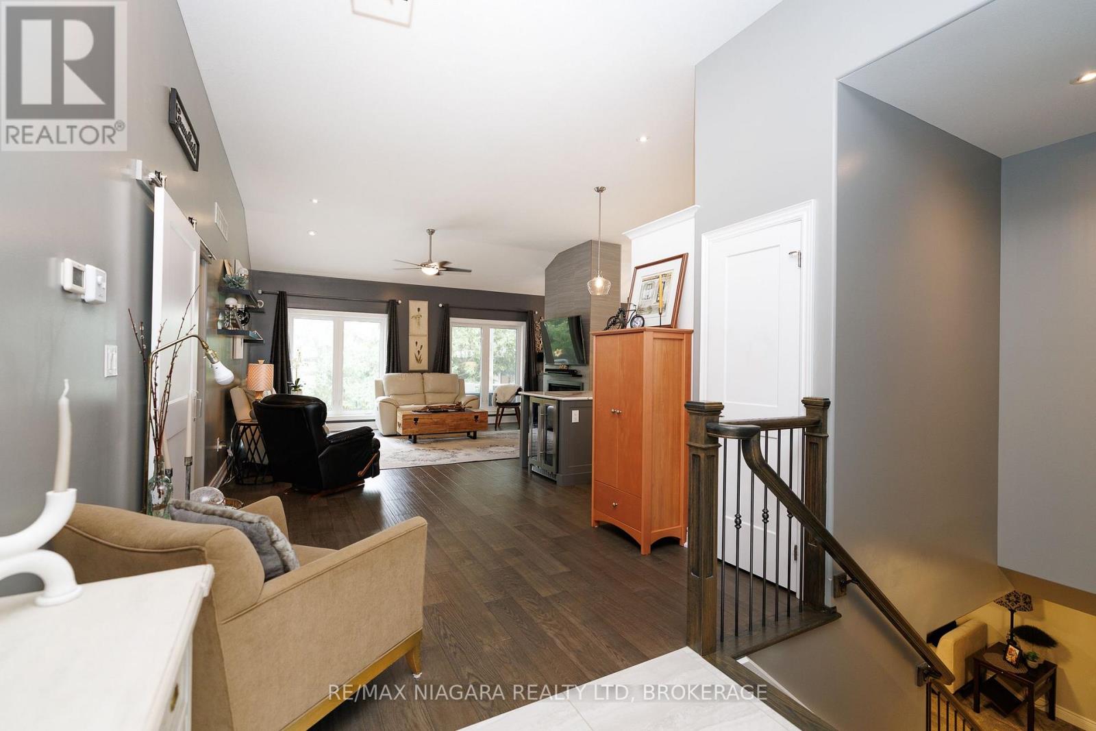 36 Derbyshire Drive, Fort Erie, Ontario  L0S 1N0 - Photo 4 - X13737240