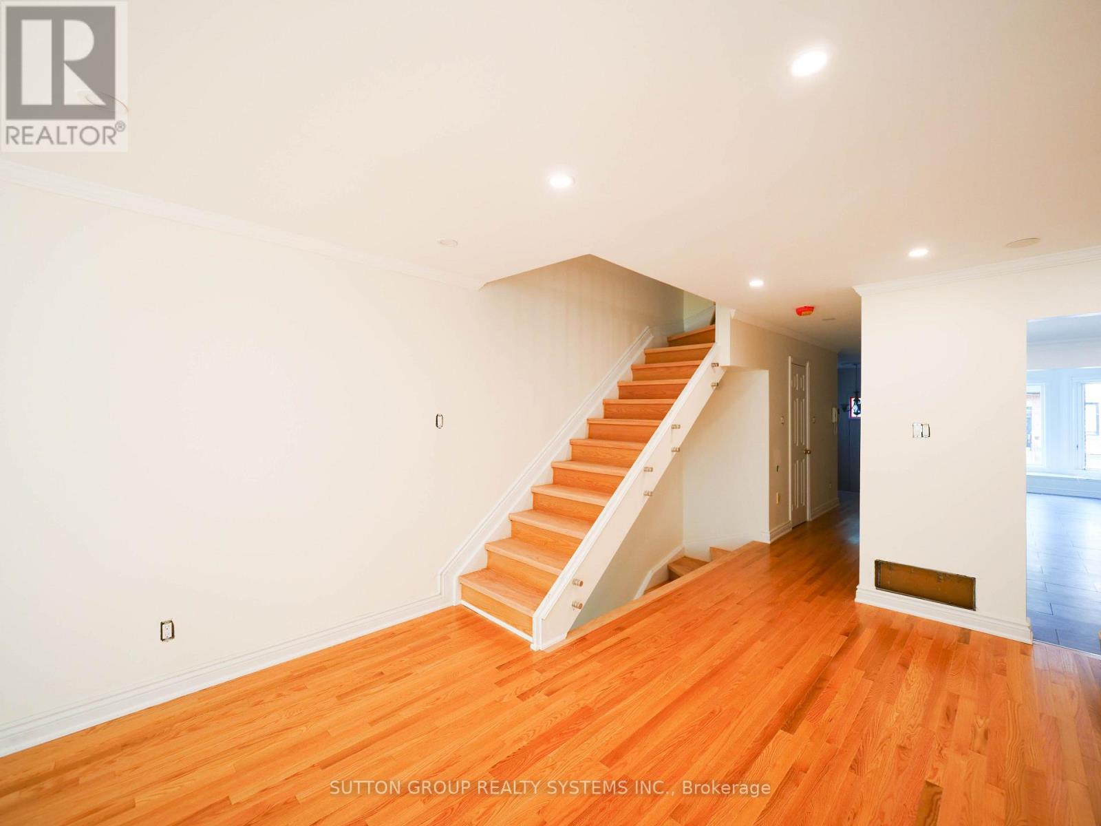 45 Soho Square, Toronto, Ontario  M5T 2Z2 - Photo 10 - C13737108