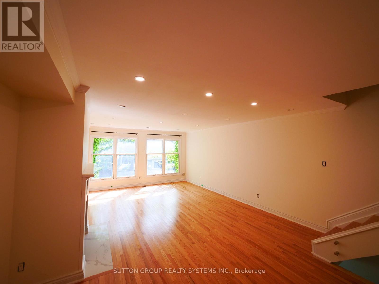45 Soho Square, Toronto, Ontario  M5T 2Z2 - Photo 5 - C13737108