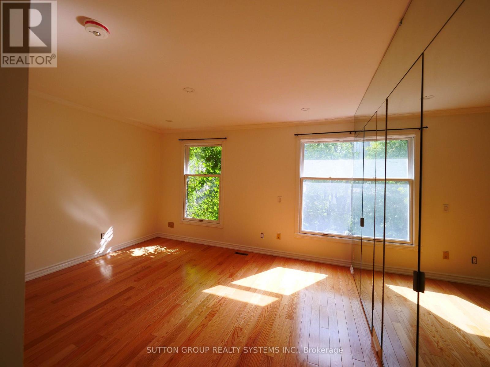 45 Soho Square, Toronto, Ontario  M5T 2Z2 - Photo 6 - C13737108