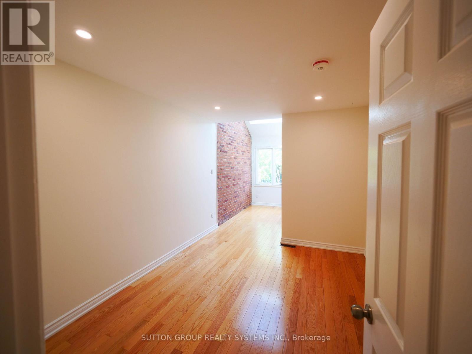 45 Soho Square, Toronto, Ontario  M5T 2Z2 - Photo 8 - C13737108