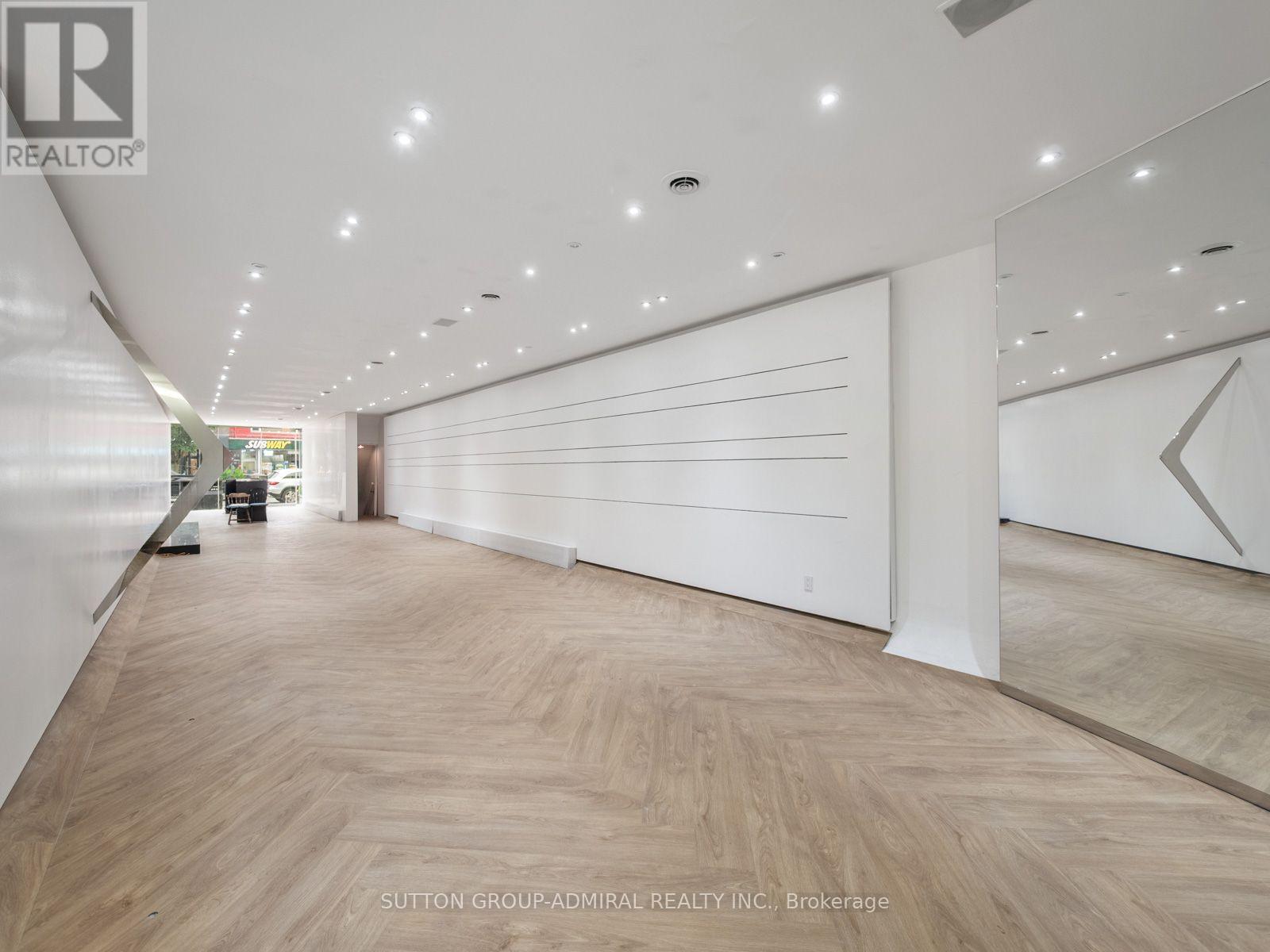 Main - 392 Eglinton Avenue W, Toronto, Ontario  M5N 1A2 - Photo 5 - C13737218