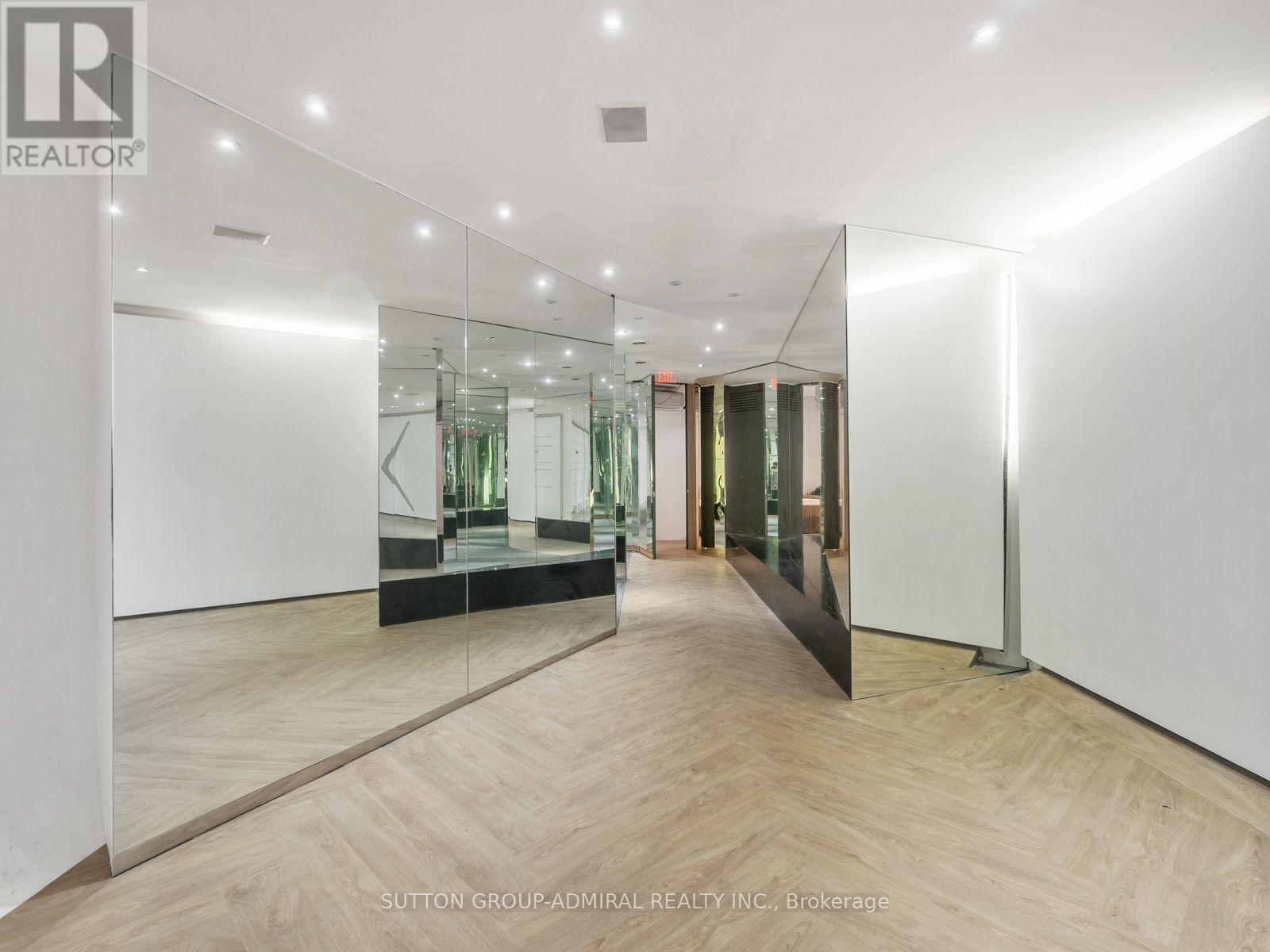 Main - 392 Eglinton Avenue W, Toronto, Ontario  M5N 1A2 - Photo 6 - C13737218