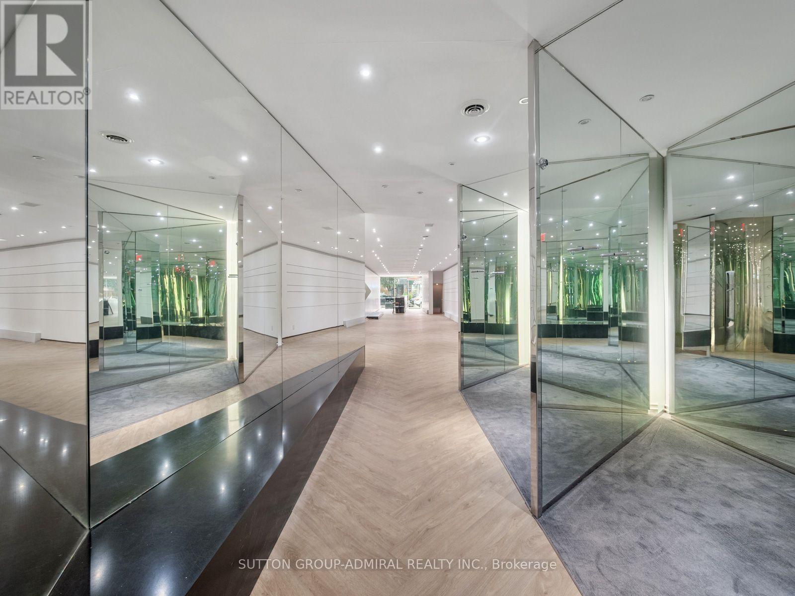 Main - 392 Eglinton Avenue W, Toronto, Ontario  M5N 1A2 - Photo 7 - C13737218