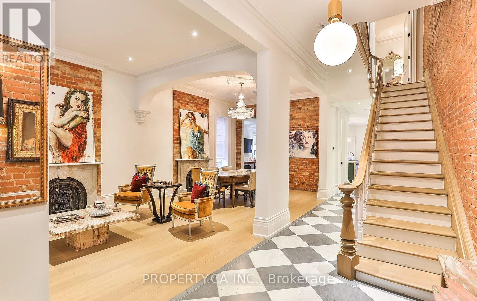 Main House - 38 Beaconsfield Avenue, Toronto, Ontario  M6J 3H9 - Photo 5 - C13737254