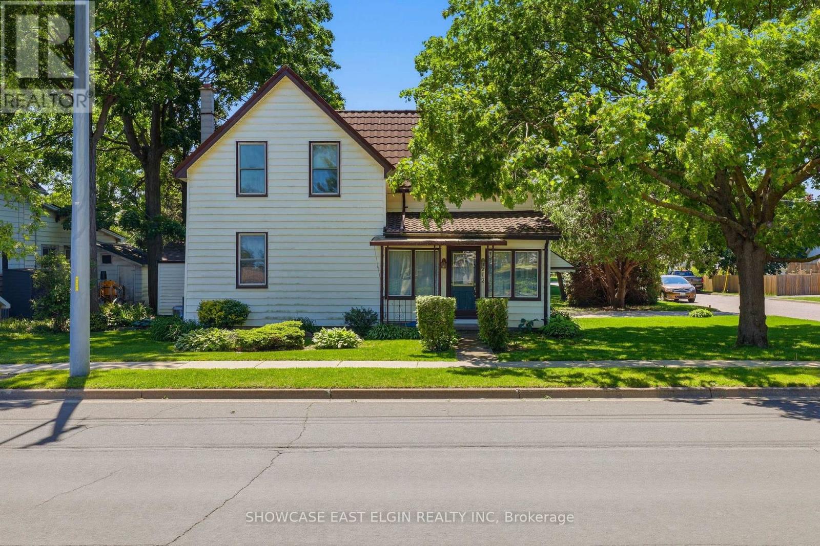 212 Sydenham Street E, Aylmer, Ontario  N5H 1L9 - Photo 1 - X13415854